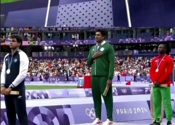 ارشد ندیم آج رات ایک بجے وطن لوٹیں گے