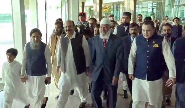 ممتاز مذہبی اسکالر ڈاکٹر ذاکر نائیک کی پاکستان آمد