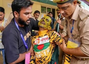 بھارت : کرکٹ میچ میں بنگلہ دیشی تماشائی پر تشدد