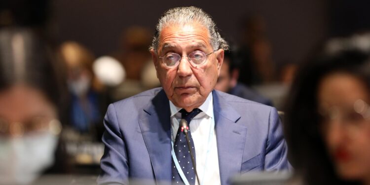 افغان حکومت کی غلطیوں کی سزا افغان عوام کو نہیں ملنا چاہیے