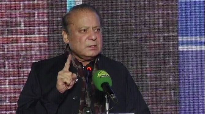 عوامی حکومتوں کو کام کرنے دیاجاتا تو آج کوئی بےگھر نہ ہوتا