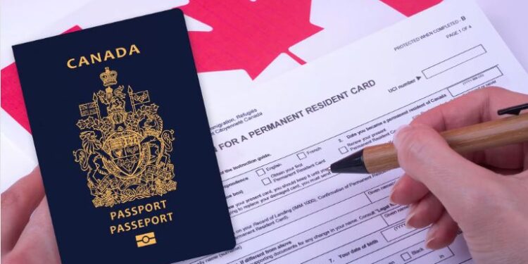 کینیڈا کا امیگرینٹس کی تعداد کم کرنے کا فیصلہ