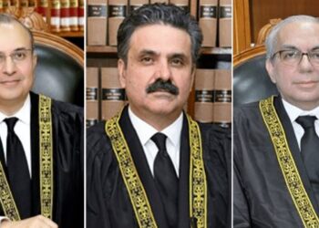 26 ویں آئینی ترمیم پر فل کورٹ بینچ کیلئے 2 سینئر ججز کا چیف جسٹس کو خط