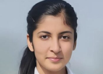 بوائے فرینڈ کے اکسانے پر بھارتی پائلٹ کی خودکشی