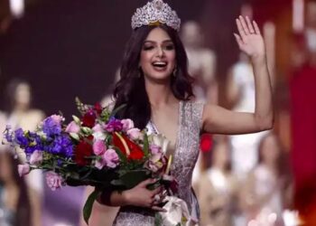 سابق مس یونیورس ہرناز سندھو کی بالی ووڈ میں انٹری