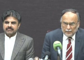 ٹیکنالوجی فائدہ مند ہونے کے ساتھ بہت بڑا خطرہ بھی بن چکی ہے
