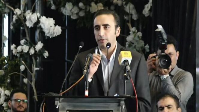 وزیرِ اعلیٰ سے شکایت ہے تو ’کسی اور سے نہیں‘ مجھ سے بات کریں