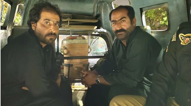 کراچی:  کار سواروں پر تشدد میں ملوث شاہ زین مری بلوچستان فرار، 2 گارڈ گرفتار