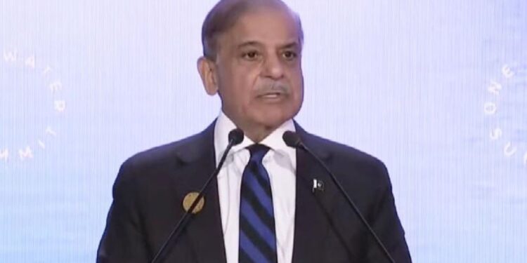 عمران خان کہتا تھا شہباز باہر پیسے مانگنے جاتا ہے آپ کیا باہر پیسے بانٹنے جاتے تھے؟