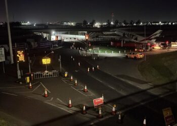 لندن: برقی سب اسٹیشن میں آتشزدگی،  ہیتھرو ایئرپورٹ دن بھر کیلئے بند