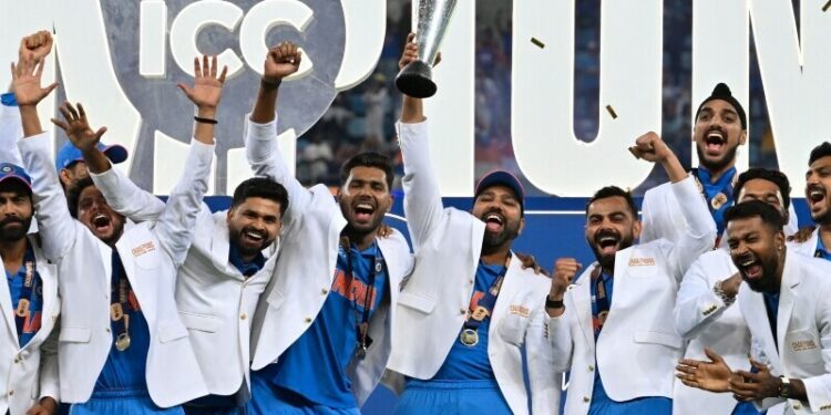 چیمپئنز ٹرافی : بھارتی ٹیم کیلئے 58 کروڑ روپے انعام کا اعلان