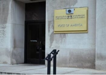 امریکی جج نے وائس آف امریکا کی بندش اور عملے کی برطرفی روک دی