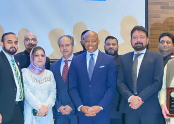 نیویارک پولیس ہیڈکوارٹر میں پاکستان ورثہ و قراردادِ پاکستان ڈے