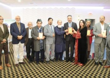 امریکا : راز رنگونی کی کتاب ”  ٹھنڈی تپش ”  کی تقریبِ رونمائی