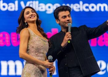 فلم ’عبیر گلال‘ کی تشہیری مہم کا  دبئی سے آغاز