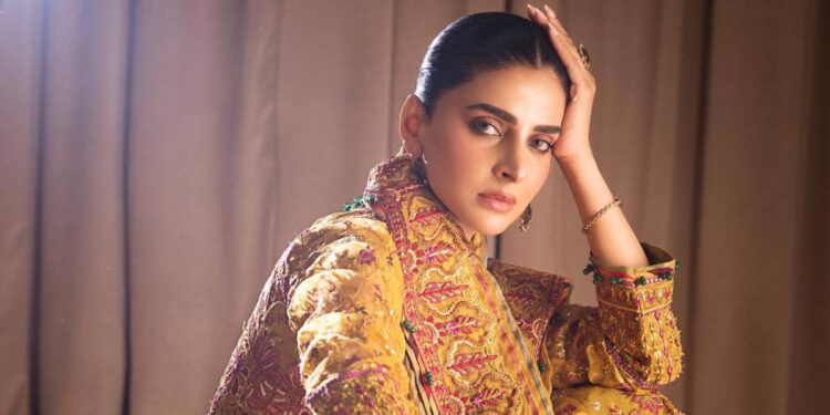 صبا قمر ہیوسٹن میں ویمن ایمپاورمنٹ اینڈ ریڈ کارپٹ گالا کی مہمان