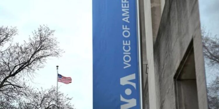 امریکی عدالت کا وائس آف امریکا کو بحال کرنے کا حکم