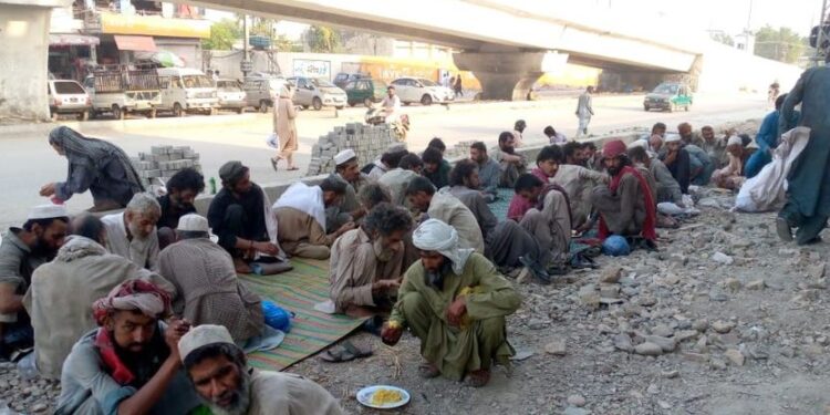 عوامی مقامات سے چاکنگ، پلوں کے نیچے قائم دسترخوان ہٹانے کا حکم