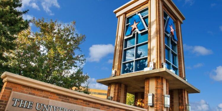یونیورسٹی آف ٹیکساس آرلنگٹن کے 27 بین الاقوامی طلبہ کے ویزے منسوخ