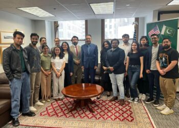 قونصل جنرل طارق کریم کی یونیورسٹی آف شکاگو کے طلبہ سے ملاقات