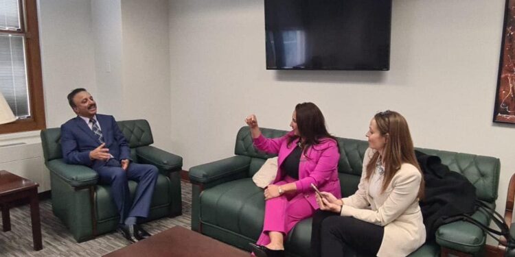 کانگریس وومن ڈیلیا رامیریز کی پاکستان قونصلیٹ شکاگو آمد