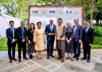 پاکستانی قونصل جنرل کی نیویارک میئر کی  اے اے پی آئی ہیریٹیج تقریب میں شرکت