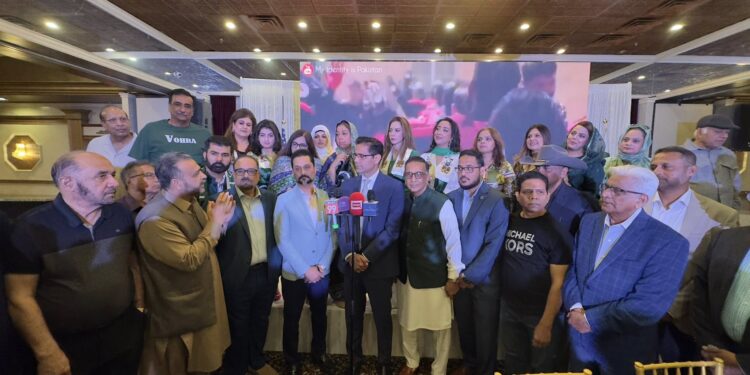 ہیوسٹن میں پاکستانی امریکی کمیونٹی کا یومِ تشکر پر مثالی اتحاد