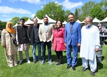 شکاگو کے نواحی علاقے اسکوکی میں "فیسٹیول آف کلچرز”