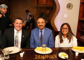 پاکستانی قونصل جنرل طارق کریم کی سینیٹر لورا مرفی اور دیگر منتخب نمائندوں سے ملاقات