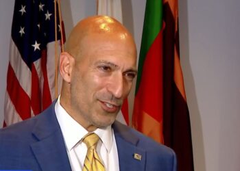 عامر عمر رچرڈسن، ٹیکساس کے پہلے مسلم میئر منتخب