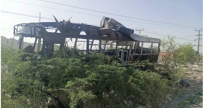 خضدار: بھارتی اسپانسرڈ دہشتگردوں کا اسکول بس پر حملہ