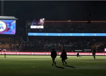 بھارت کو بڑا جھٹکا، آئی پی ایل  غیر معینہ مدت کیلئے معطل