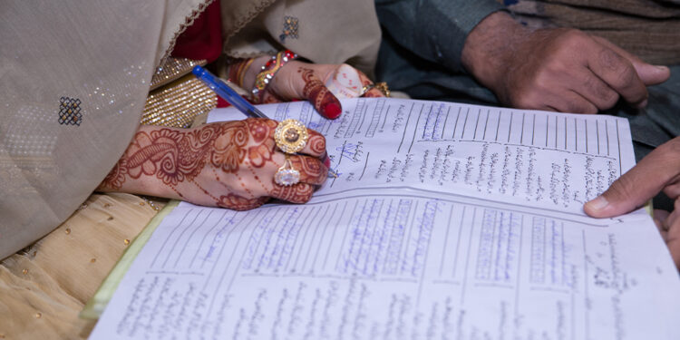 کم عمر دلہن بنانے والے کو 3 سال قید، نکاح خواں کو بھی سزا ہوگی