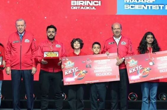 پاکستانی طالبات نے ٹیکنوفیسٹ 2025 جیت لیا