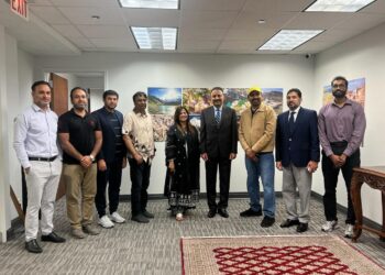 فوڈ فیوژن کے بانیوں کی شکاگو میں پاکستانی قونصل خانے آمد