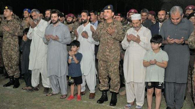 شہدا کے احسان کا بدلہ کبھی نہیں چکا سکتے، فیلڈ مارشل