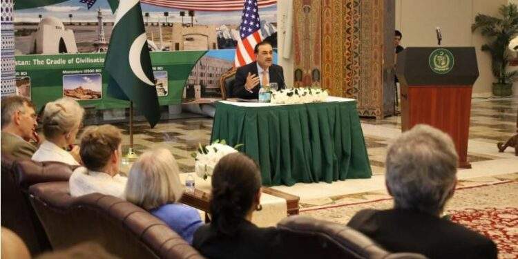 پاکستان نے عالمی امن کے لیے عظیم قربانیاں دیں، فیلڈ مارشل عاصم منیر