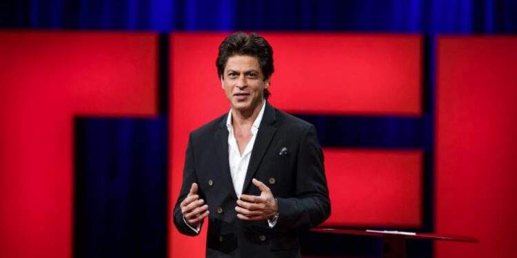 شاہ رخ  اپنی ٹیم کیلئے پاکستانی کھلاڑیوں سے معاہدہ کرنے پر تنقید