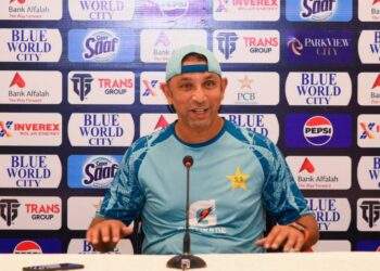 اظہر محمود پاکستان ٹیسٹ ٹیم کے قائم مقام ہیڈ کوچ مقرر