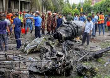 بنگلادیش:  تربیتی طیارے کے حادثے میں ہلاکتیں27 ہوگئیں