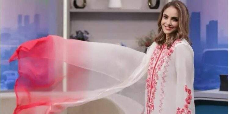 نادیہ خان کی ساتھی فنکاروں کو وارننگ