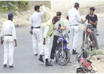 کراچی : نئی نمبر پلیٹس کے لیے 14 اگست تک مہلت