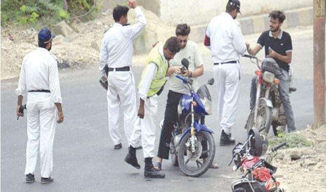 کراچی : نئی نمبر پلیٹس کے لیے 14 اگست تک مہلت