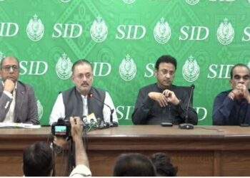 ڈی جی ایس بی سی اے معطل، 51 مخدوش عمارتیں گرانے کا اعلان