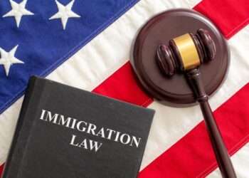 امیگریشن انٹرویو کے مترجم سے متعلق نئی پالیسی نافذ