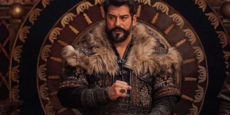 بُراق اوزچیویت نے ’کورلش عثمان‘ چھوڑ دیا، پروڈیوسر سے معاوضے پر اختلاف