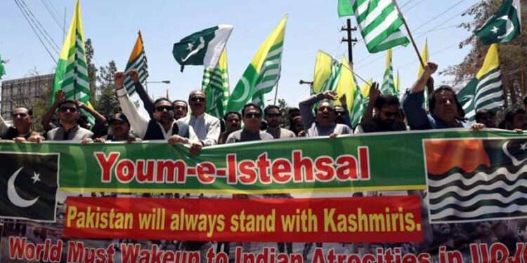 یومِ استحصالِ کشمیر پر ملک بھر میں بھارت کے خلاف مظاہرے ، صدر اور وزیراعظم کے پیغامات