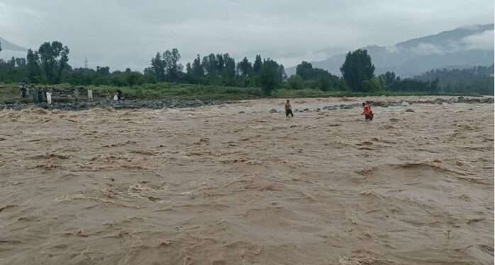 خیبرپختونخوا میں بارشوں اور کلاؤڈ برسٹ سے تباہی، 48 گھنٹوں میں 307 اموات