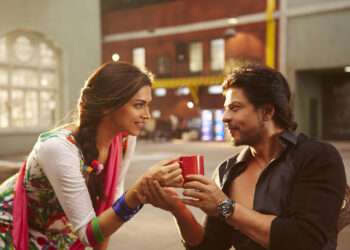 شاہ رخ خان اور دپیکا پڈوکون کیخلاف مقدمہ درج