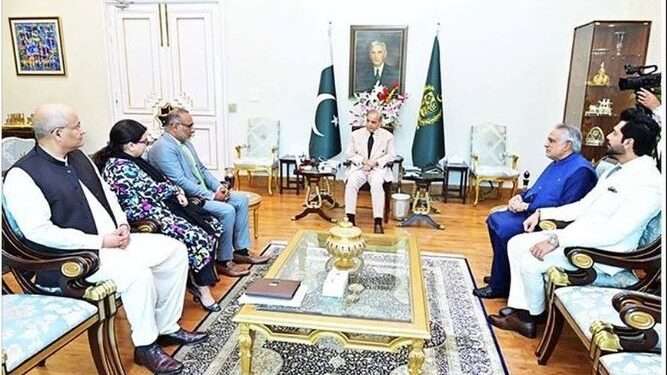 تنویر احمد کا بڑا اعلان: پاکستان کے اسمارٹ ولیجز انیشی ایٹو کے لیے 2.5 لاکھ ڈالر عطیہ